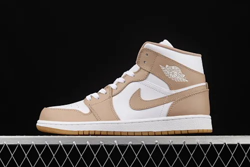 All categories Air Jordan Jordan series basketball shoes Air Jordan 1 Mid G version pure original Air Jordan 1 Mid AJ1 Joe 1 mid-top cultural basketball shoes 554724-271